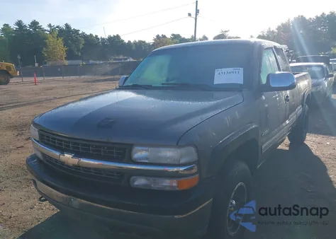 2001 Chevrolet Silverado K1500 from USA, damaged, VIN 2GCEK19T811398213
